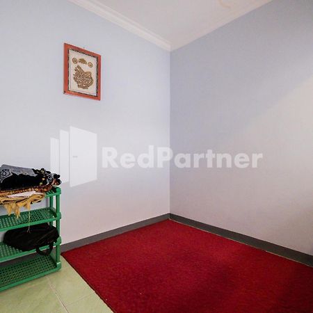 Swun Stay Inn At Sawahan Mitra Reddoorz Malang Buitenkant foto