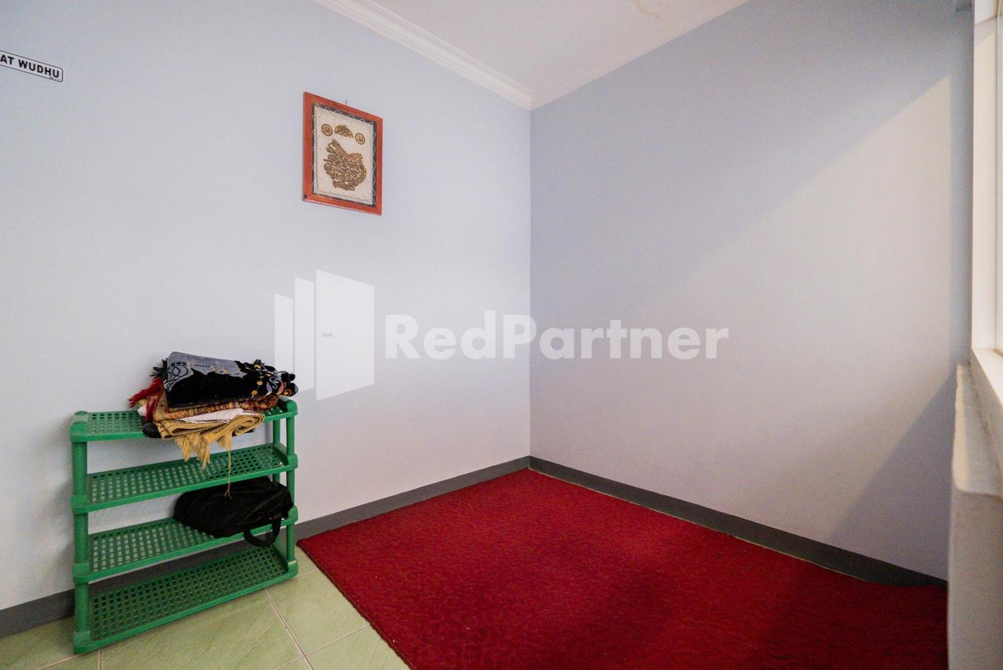 Swun Stay Inn At Sawahan Mitra Reddoorz Malang Buitenkant foto