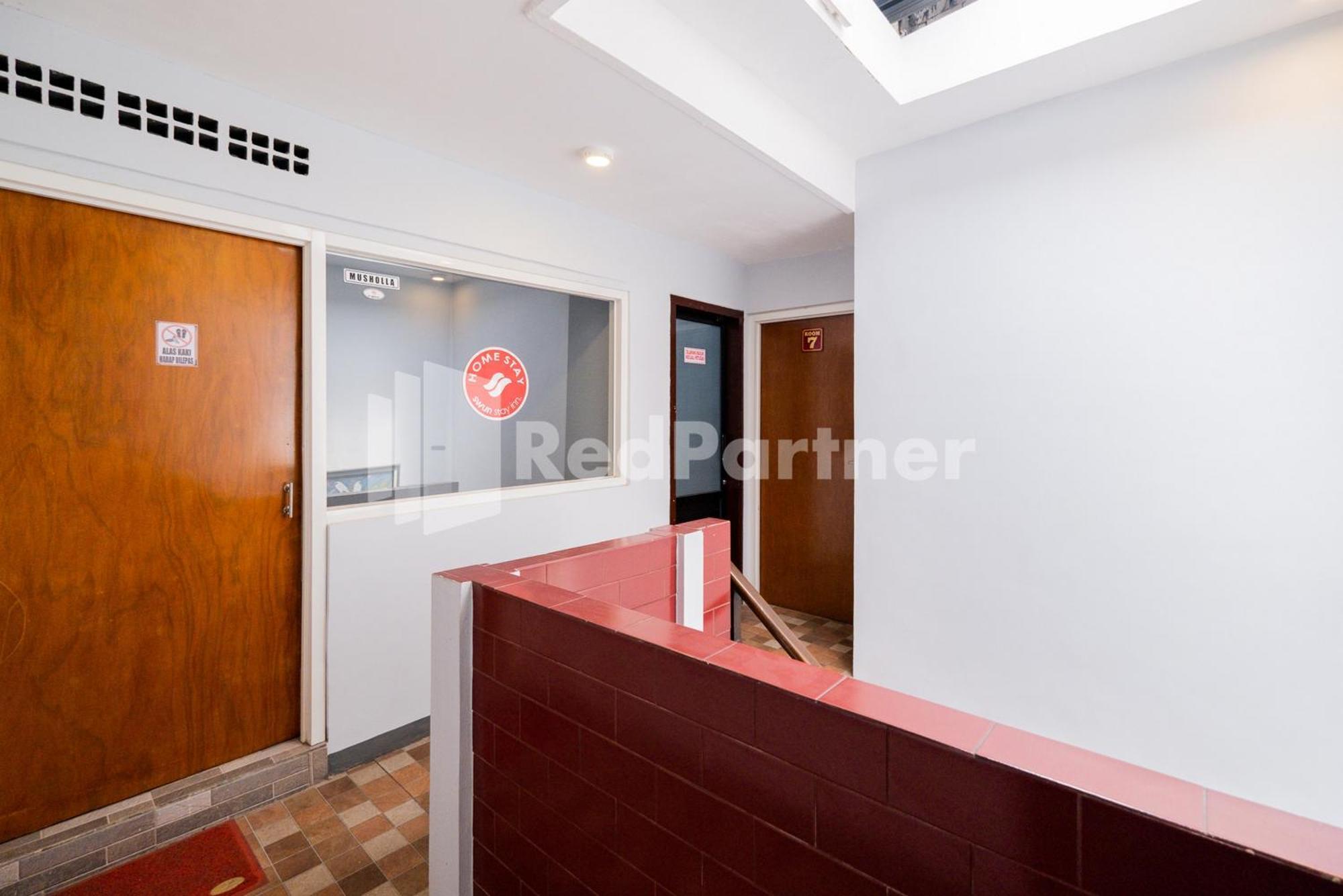 Swun Stay Inn At Sawahan Mitra Reddoorz Malang Buitenkant foto
