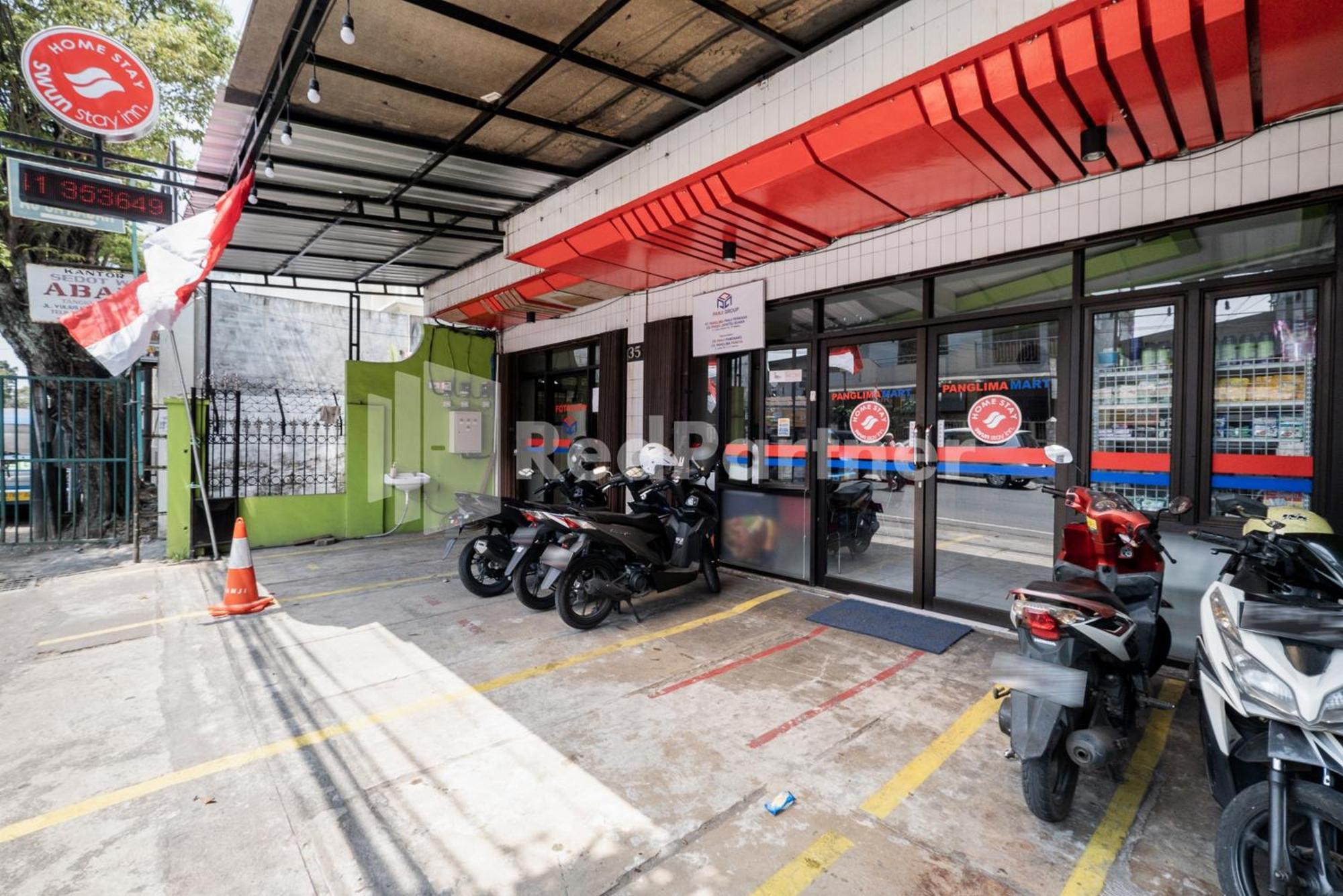 Swun Stay Inn At Sawahan Mitra Reddoorz Malang Buitenkant foto